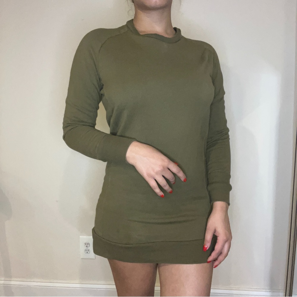 crew neck sweater dress